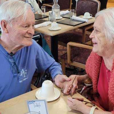 Elderly couple, residents at Cascades of Tucson